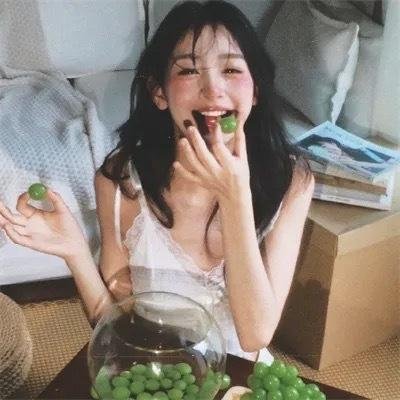 两对冤家一张床
